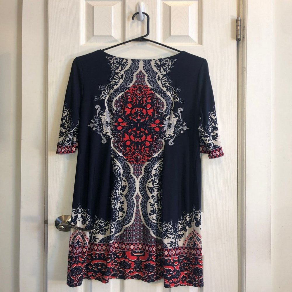 Dress - Picture 2 of 2
